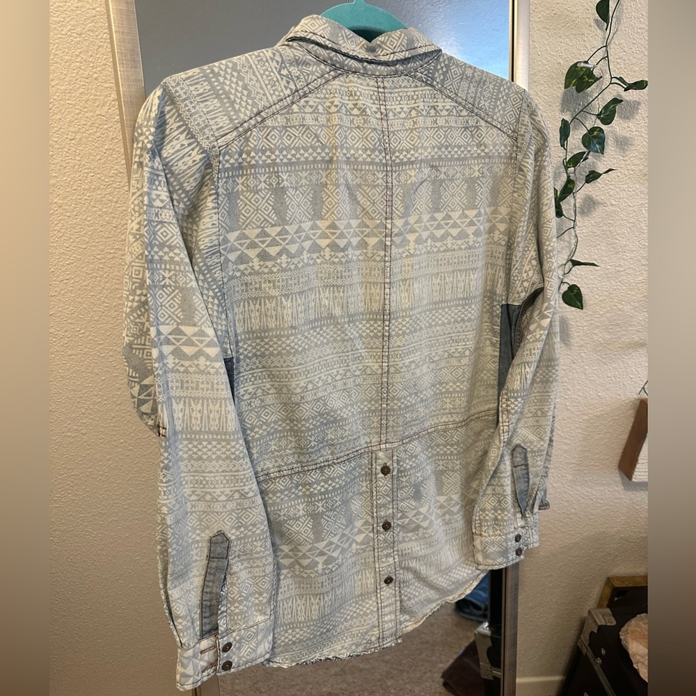 Miss Me Button Up - Picture 3 of 3